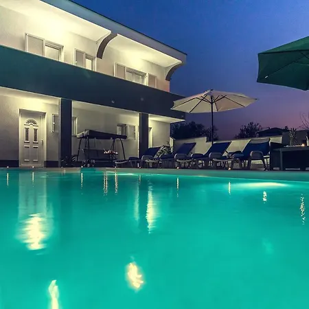 Holiday La Pieda Villa *